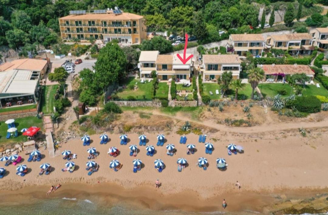 Waves Apartments Harmony Глифада Экстерьер фото
