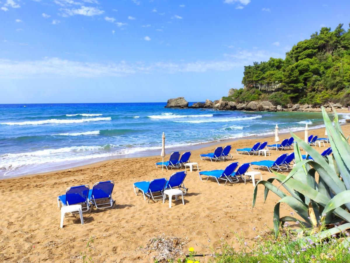 Waves Apartments Harmony Глифада Экстерьер фото